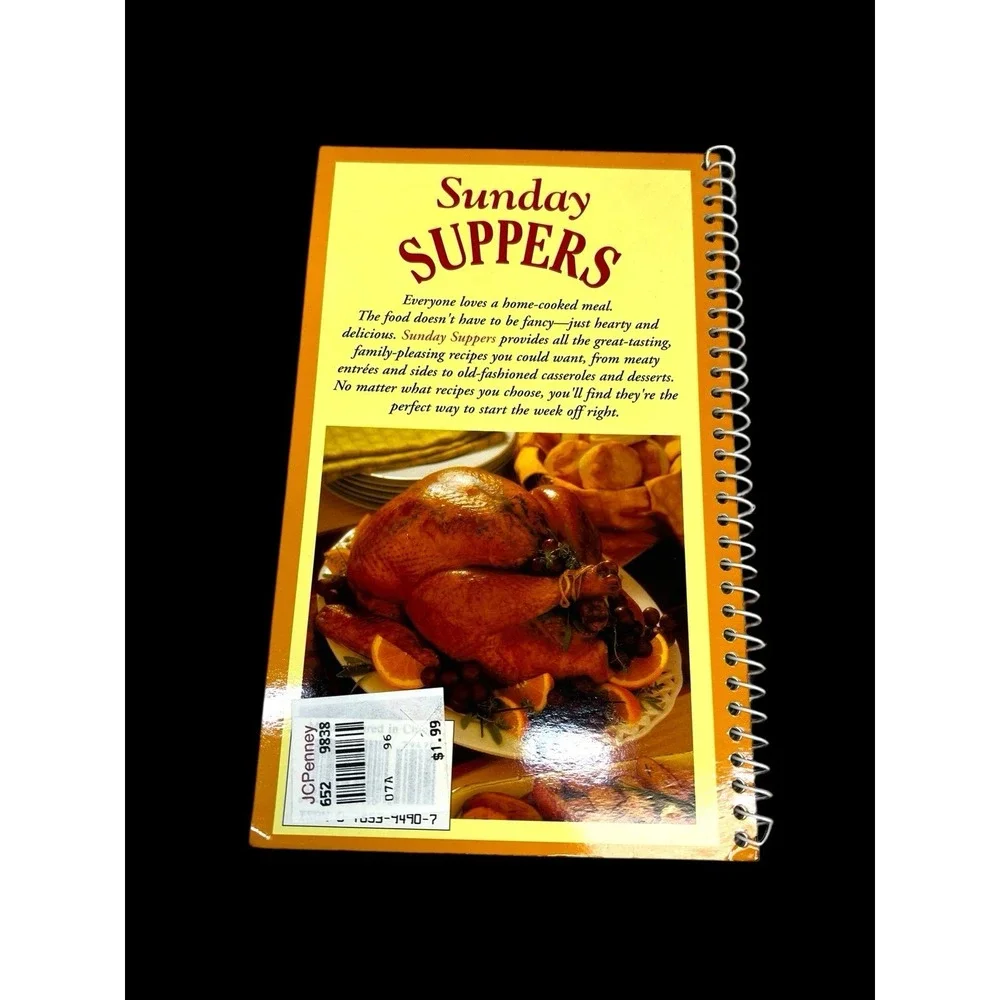 Vintage Cookbook Sunday Suppers Favorite Recipes Year 2000‎